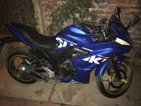 SUZUKI GIXXER SF por auto