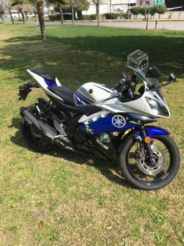 Yamaha yzf R15