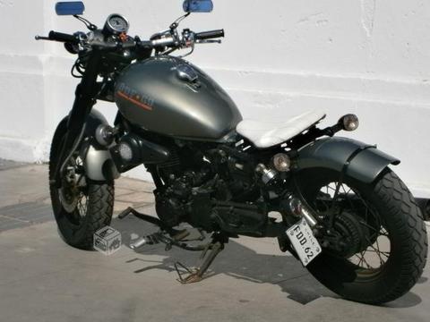 Moto bobber impecable
