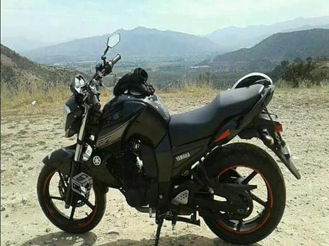 Moto yamaha FZ 16