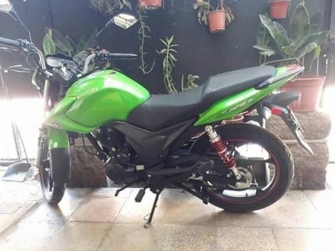 Moto Loncin 2015, como nueva solo 3600 Km