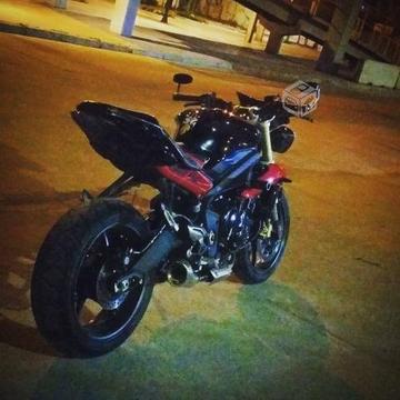 Triumph Street Triple ABS Impecable con extras