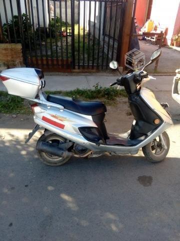 Moto scooter año 2011
