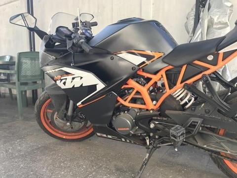 Moto KTM RC200 -2016