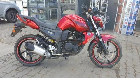 Yamaha fz 2015 impecable