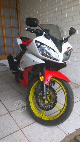 Yamaha r15 2014