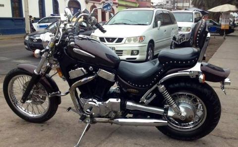 Moto shopera susuki intruder 1400 cc año 2001