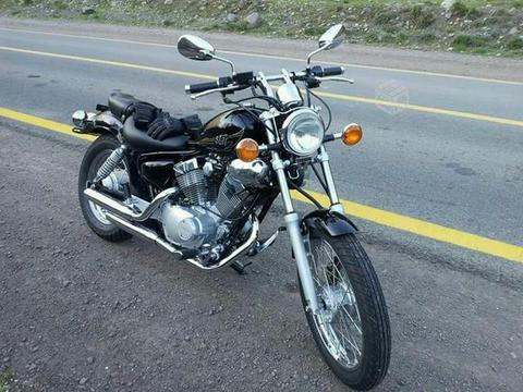 Moto Yamaha VStar 2013