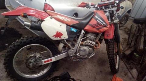 XR 2002 250CC impecable