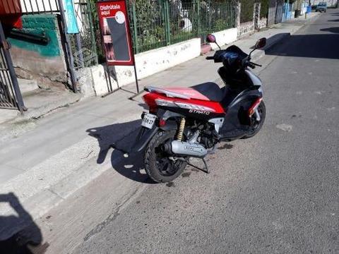 Moto scooter strato