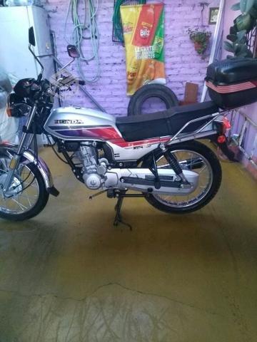 Moto CGL. 125