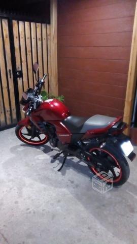 moto honda invicta año 2012