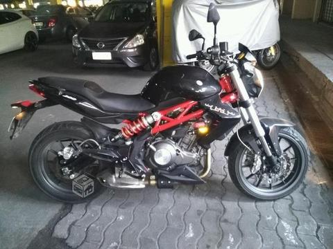 moto benelli tnt300 2017