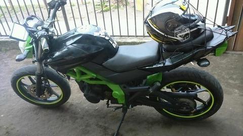 Moto Um Xtreet