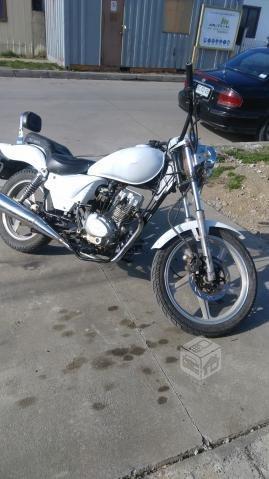 Moto año 2006