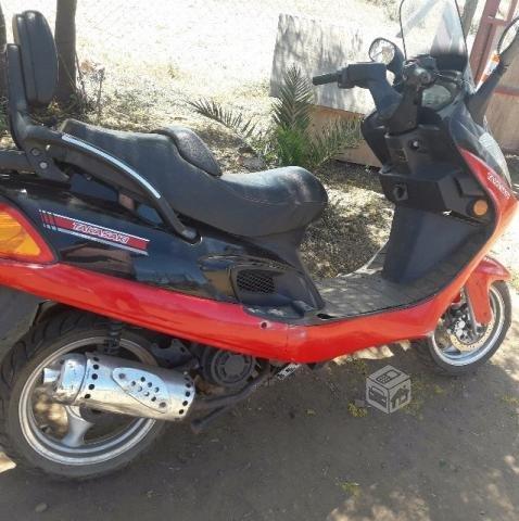 moto escuter 150ccaño 2016