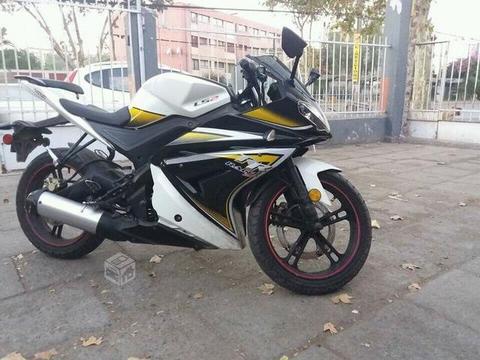 Motorrad New racer 2016