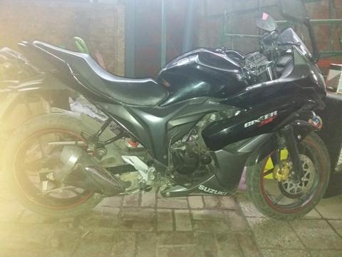 Moto suzuki 2016 a