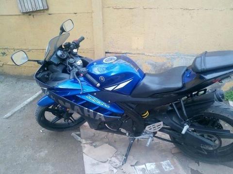 Moto Yamaha R 15