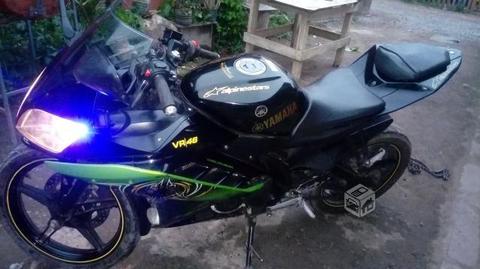 Moto Yamaha r15