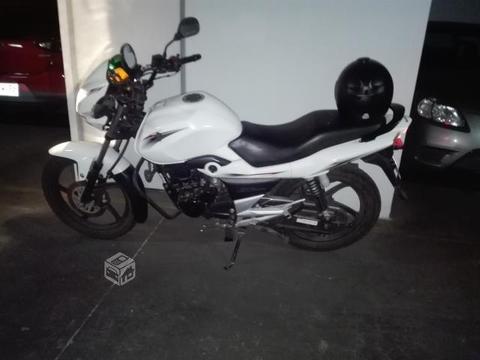 Suzuki gs150r