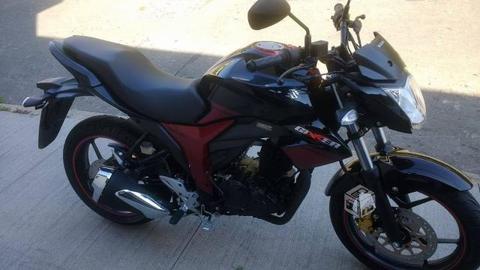 Suzuki Gixxer del año