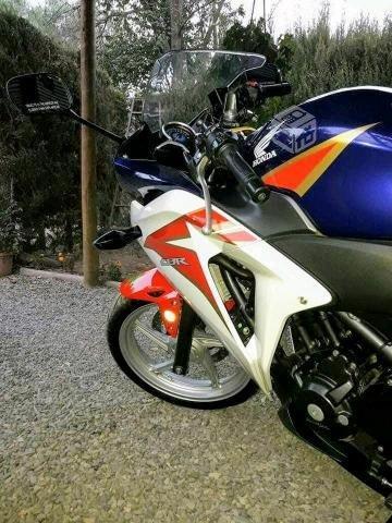 Honda cbr 250