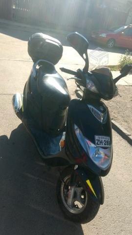 Moto scooter Suzuki