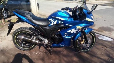 moto zuzuky gixxer sf año2016