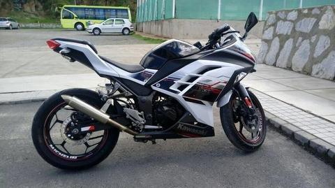 Kawasaki ninja 300 abs