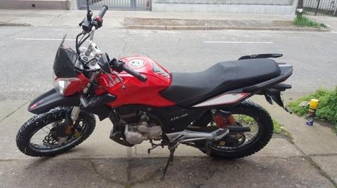 Moto Aprilia año 2016