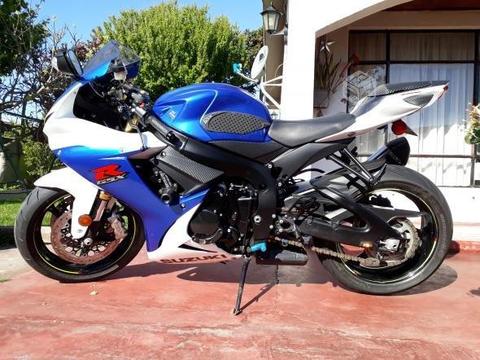 Suzuki gsxr 750