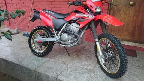 Honda tornado 250 año 2011