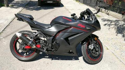 Kawasaki ninja 250 black