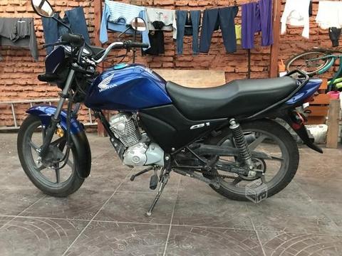 Motocicleta Honda 2016