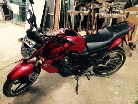Moto yamaha FZ16,km:6493 único dueño año 2014