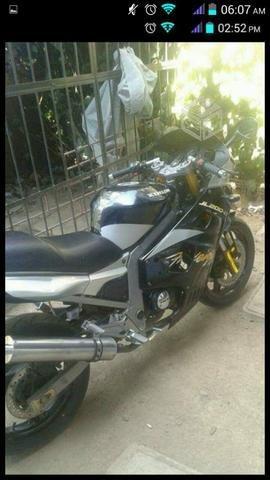 Moto kinlon j200