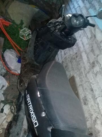 Moto matrix 150 al desarme