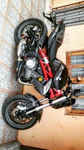 Benelli tnt 300 2017