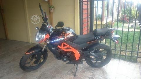 Moto um xtreet r