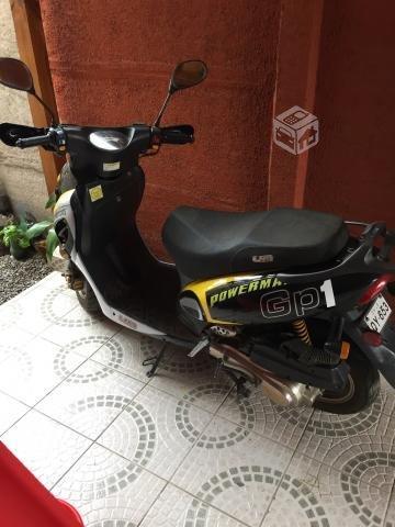 Moto scooter 2014