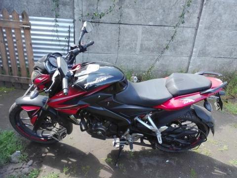 Pulsar NS 200