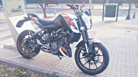 Ktm duke 200