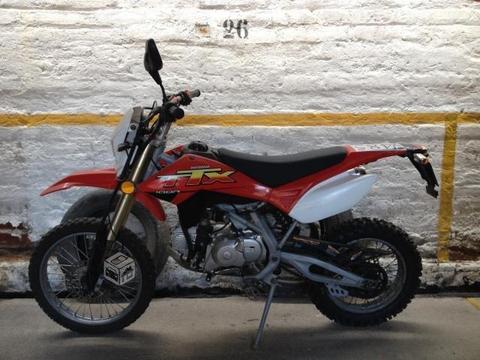 Permuto TTX 100R por moto de calle 125 cc