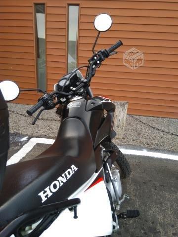 Honda XR 150 +maleta +casco 2017
