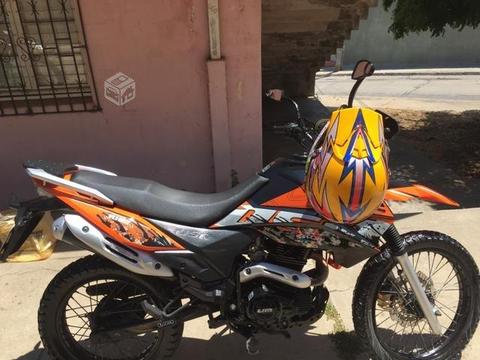 Moto UM DSR II 200cc