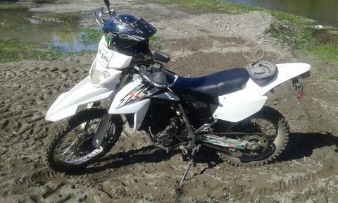 Takasaki 400cc enduro caja sexta