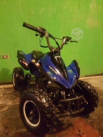 Cuatrimoto estilo raptor 50cc