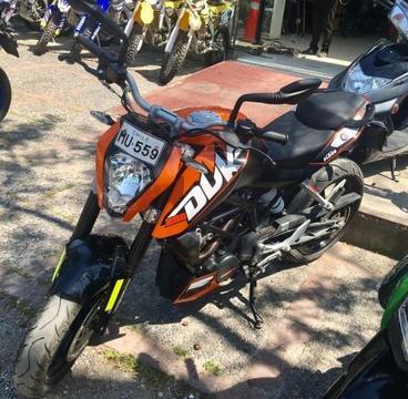 MOTO KTM DUKE 200 año 2013