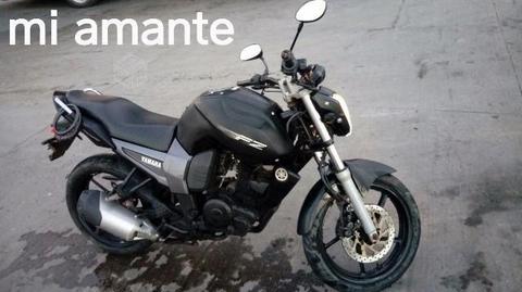 Moto yamaha fz16